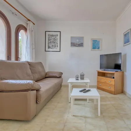 Nyaraló Peeters By Interhome *